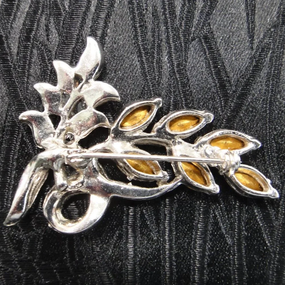 Vintage Jeweled Brooch - Picture 6 of 6